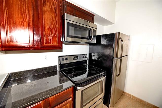 Foto del edificio - 3701 Cedarplaza Ln
