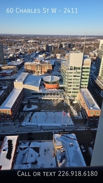 Building Photo - 60 Charles St W
