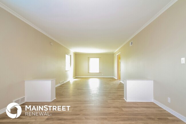 Foto del edificio - 2717 Cashion Pl