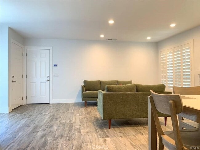 Foto del edificio - 16264 Sierra Ridge Way