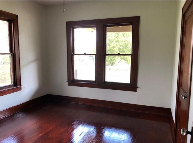 Foto del edificio - 8153 River Dr