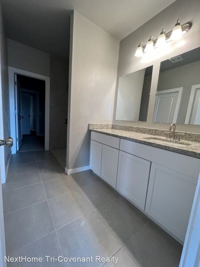 Foto del edificio - 3 br, 2 bath House - 1510 SW Heatherbrook Way