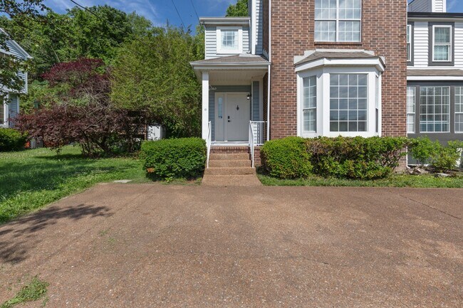 Foto del edificio - 5721 Brentwood Meadows Cir