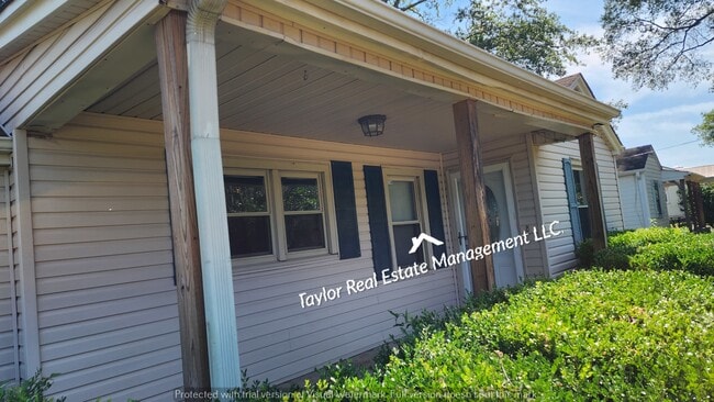 Building Photo - 1154 Hermitage Dr