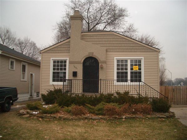 Primary Photo - 1601 Hoffman Ave