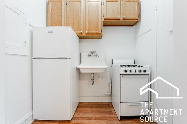 Foto del edificio - 2536 N Sawyer Ave