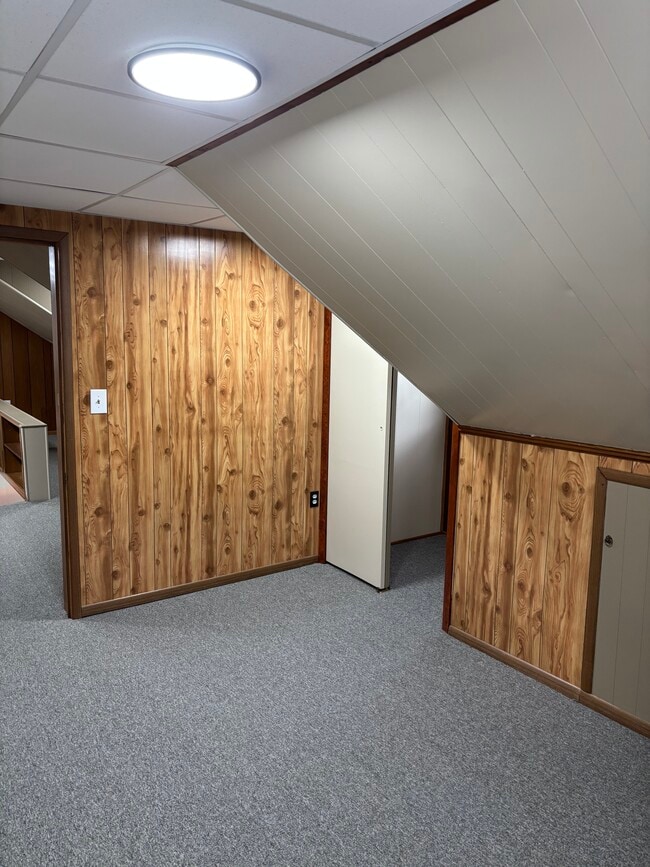 Building Photo - 345 E 12th St