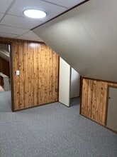 Building Photo - 345 E 12th St