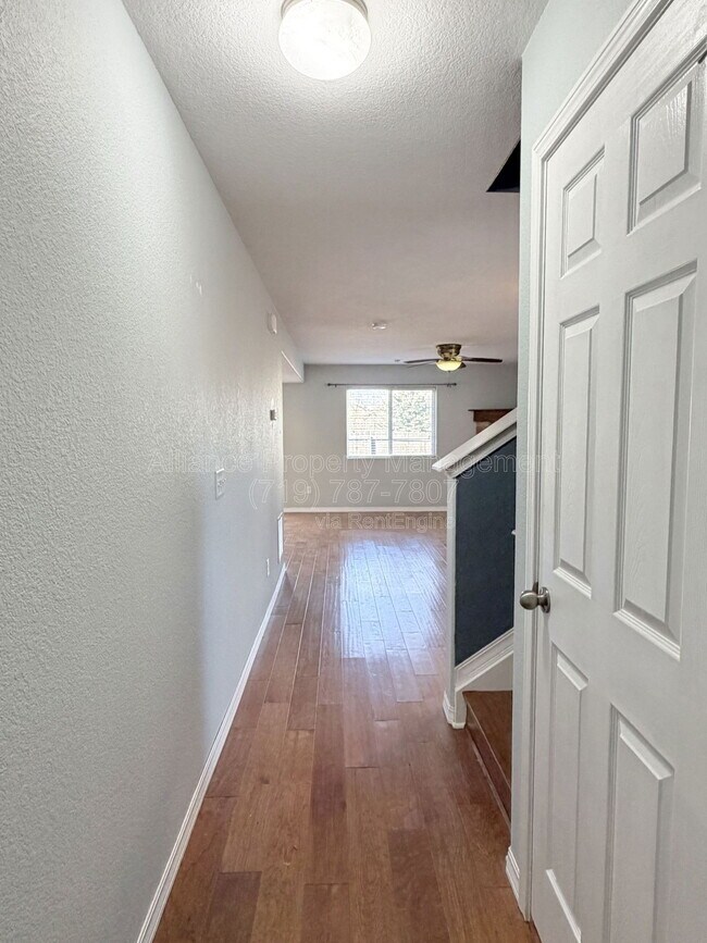 Foto del edificio - 3910 Reindeer Cir