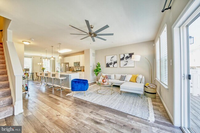 Foto del edificio - 18318 Woodhouse Ln