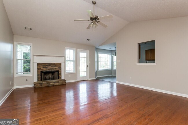Building Photo - 112 Dillard Ct