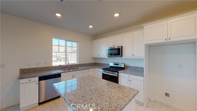 Foto del edificio - 21084 Telegraph Rd