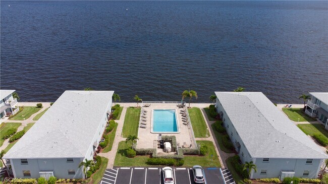 Building Photo - 3324 N Key Dr