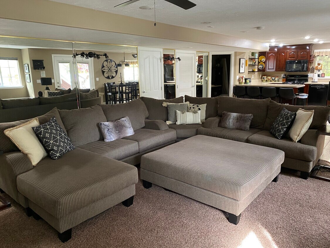 2336 Canyon View Dr Unit Walkin Basement Apt., Layton, UT 84040