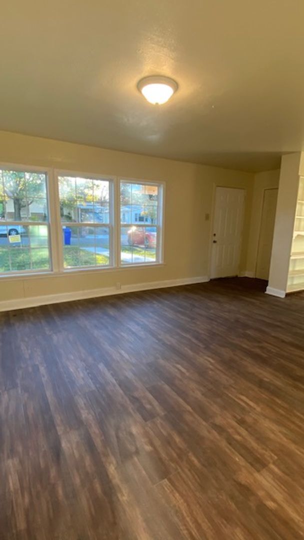 Foto del edificio - 2120 Jane St