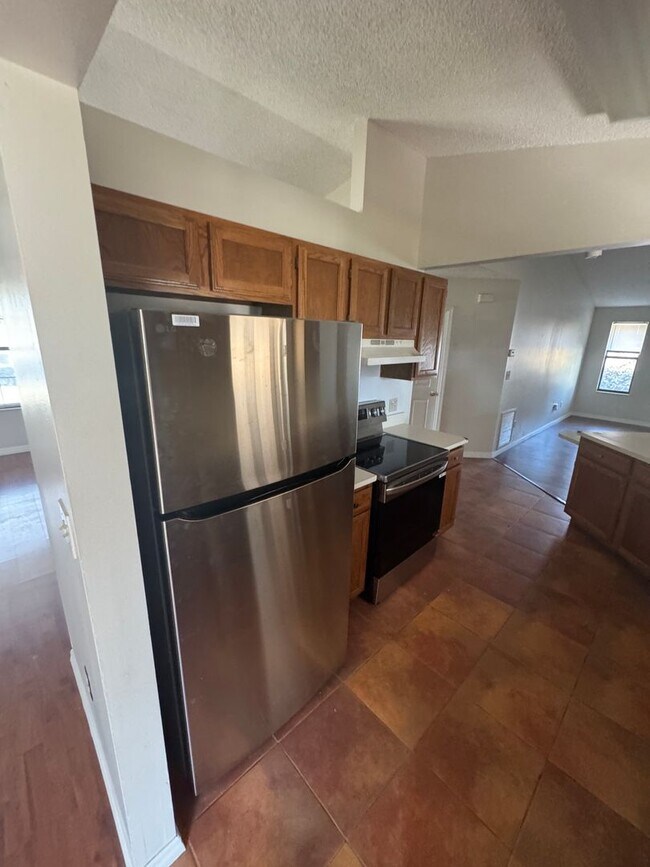 Building Photo - 3 BR/2BA HOME IN PALM BAY.