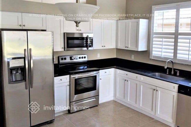Building Photo - 5620 Terrain De Golf Dr