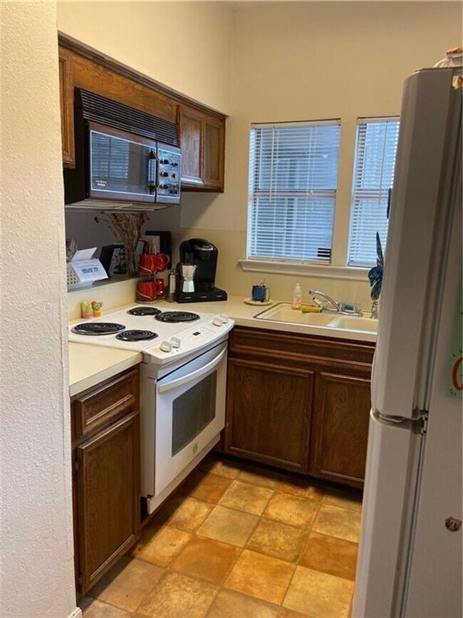 3115 Tom Green St, Austin, TX 78705 House Rental in Austin, TX