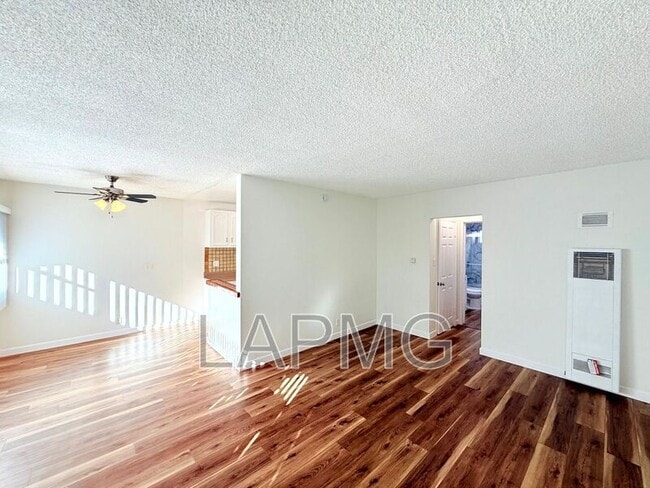 Building Photo - 10919 Pioneer Blvd