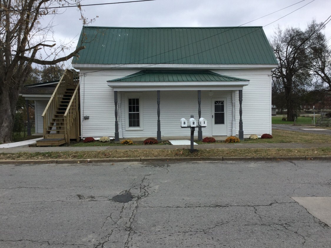 Frente del apartamento - 432 Hedgemont Ave