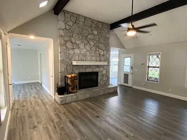 Photo - 332 Cedar Dr House