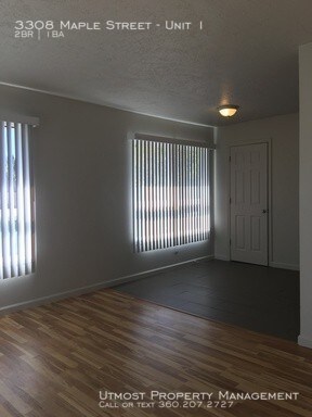 Building Photo - LONGVIEW! 2 Bedroom Apartment - Ground Level