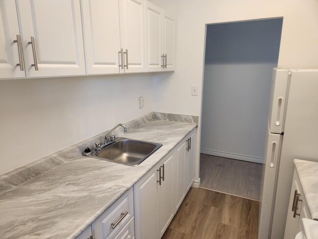 Kitchen - Oshawa Glen Developments Ltd