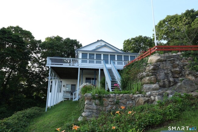 Photo - 12 Arcadia Rd (East Lyme, CT) House