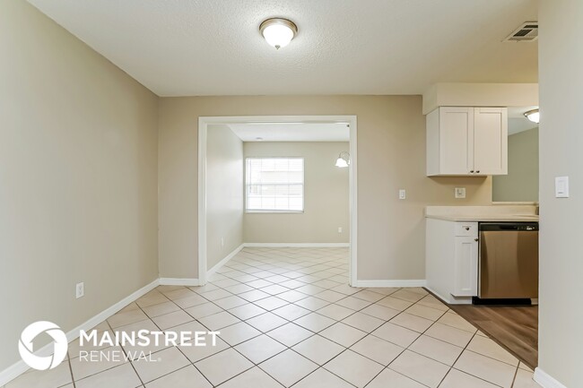 Foto del edificio - 1401 E 6th St