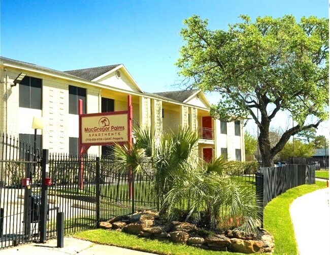 Foto del edificio - 3635 N MacGregor Way