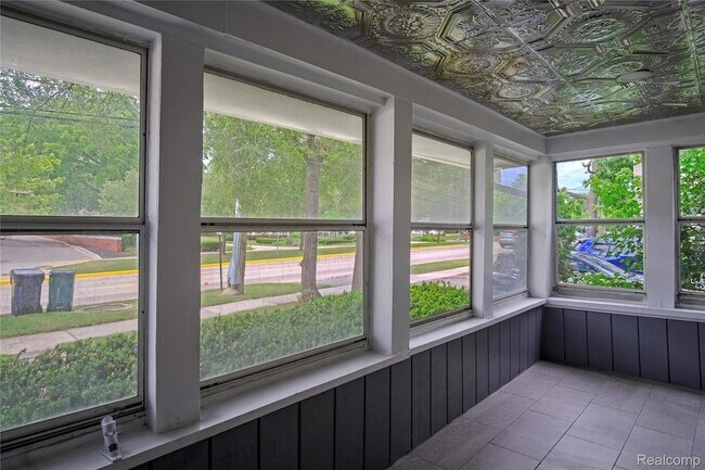 Foto del edificio - 206 N Troy St