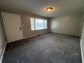 Building Photo - 3511 S Ebright St