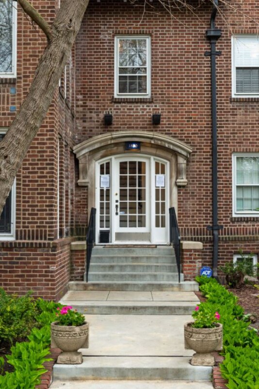 Main Entrance - 1400 Lincoln Ave
