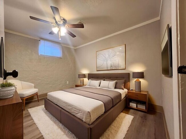 Foto del edificio - Stylish 2BR w/ LVP Flooring & Fenced Yard on Filmore Street! Move-In Special: First Full Month Free!