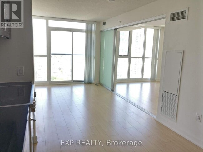 Building Photo - 85 Queens Wharf Rd