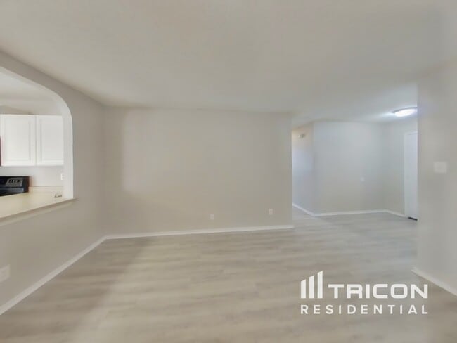 Building Photo - 6703 Beech Trail Dr