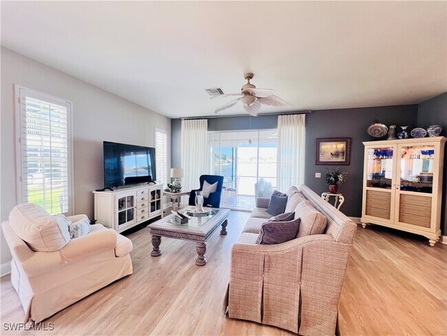 Foto del edificio - 3250 W Crown Pointe Blvd