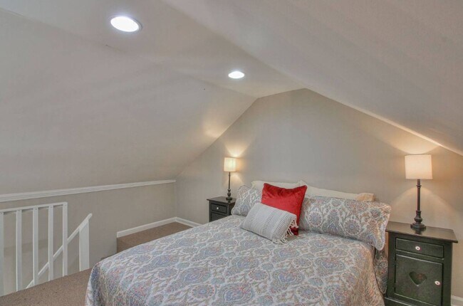 Foto del edificio - **COMING SOON** One Bedroom Cabin