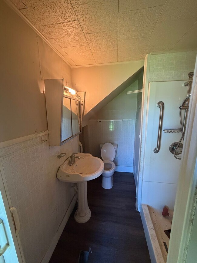 Foto del edificio - 3 Bedroom 1 Bath Home For Rent