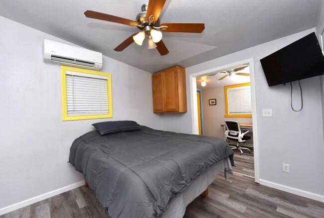 Dormitorio estudio - 4360 Savoy Blvd