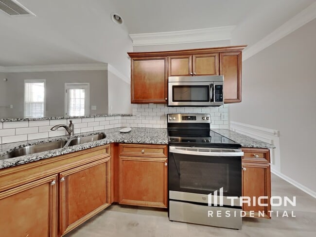 Building Photo - 3935 Carolina Cherry Dr
