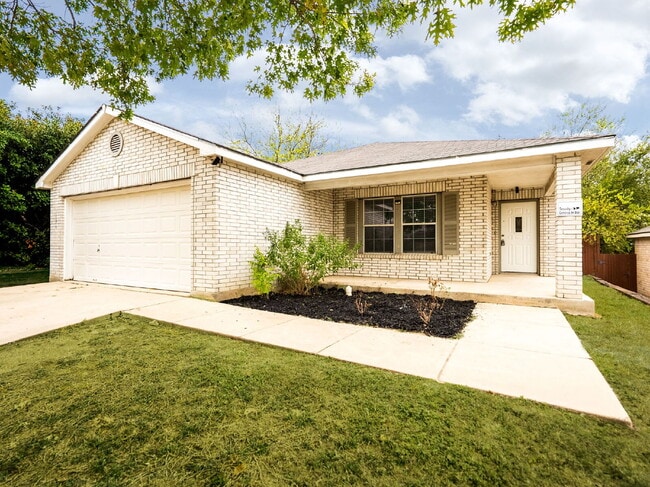 Foto del edificio - Charming 4-Bedroom Sanctuary - Spacious Living Awaits