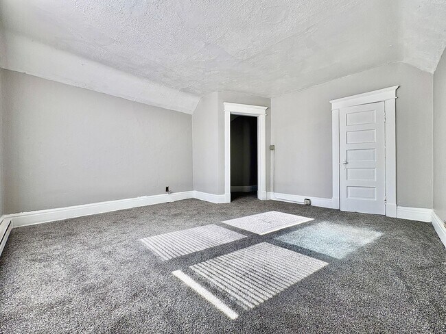 Foto del edificio - 1033 Oak St