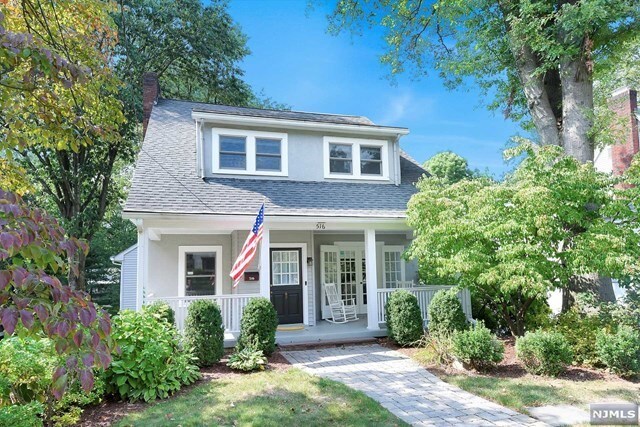 Primary Photo - 516 Hillcrest Rd