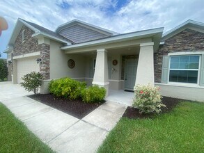 Building Photo - 1733 SW 38th Ln
