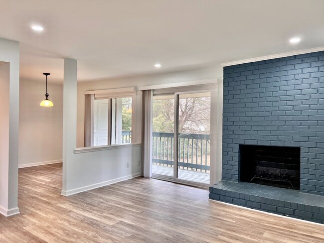 Foto del edificio - 11187 Harrowfield Rd