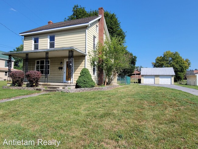 Building Photo - 4 br, 2 bath House - 442 S. Carlisle Street