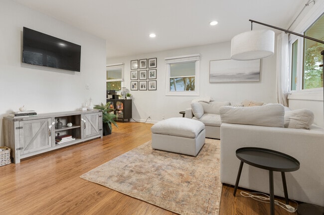 Foto del edificio - 328 S 14th St