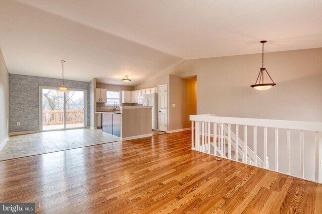 Building Photo - Welcome to Bayview Vista, a 4 bedroom, 2.5...
