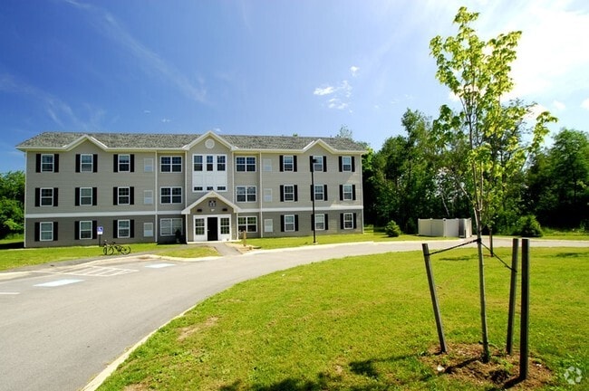 Building Photo - Orchard Trails